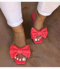 Load image into Gallery viewer, &quot;Bow Flats&quot;
