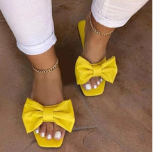 Load image into Gallery viewer, &quot;Bow Flats&quot;
