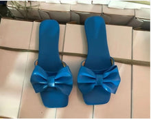 Load image into Gallery viewer, &quot;Bow Flats&quot;
