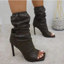 Load image into Gallery viewer, &quot;Foot Loose&quot; Bootie
