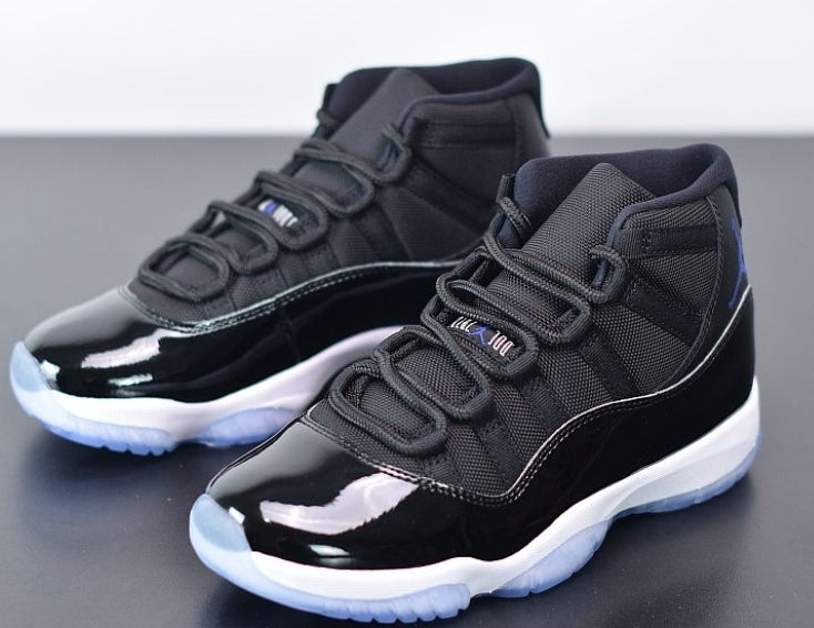 Jordan 11 Retro Space Jam (2016)